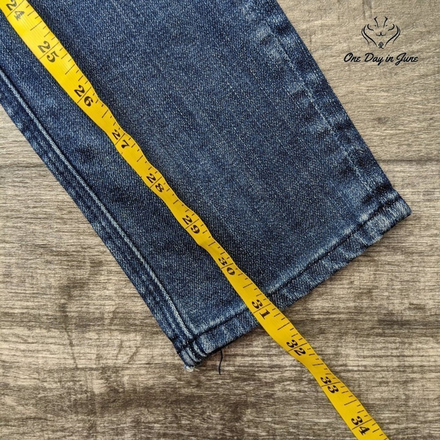 Cult of Individuality Zen Mid Rise Skinny Jeans Size 26 (2)