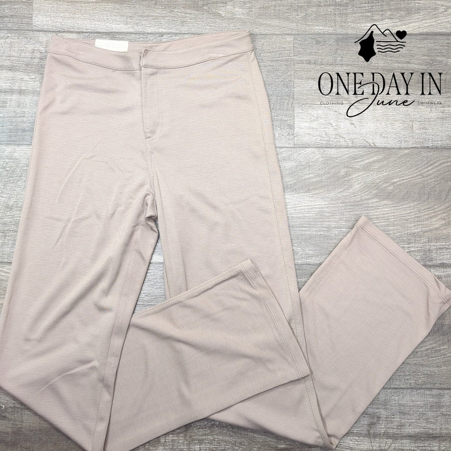 Simply Noelle Straight Leg Legging Pants Size S