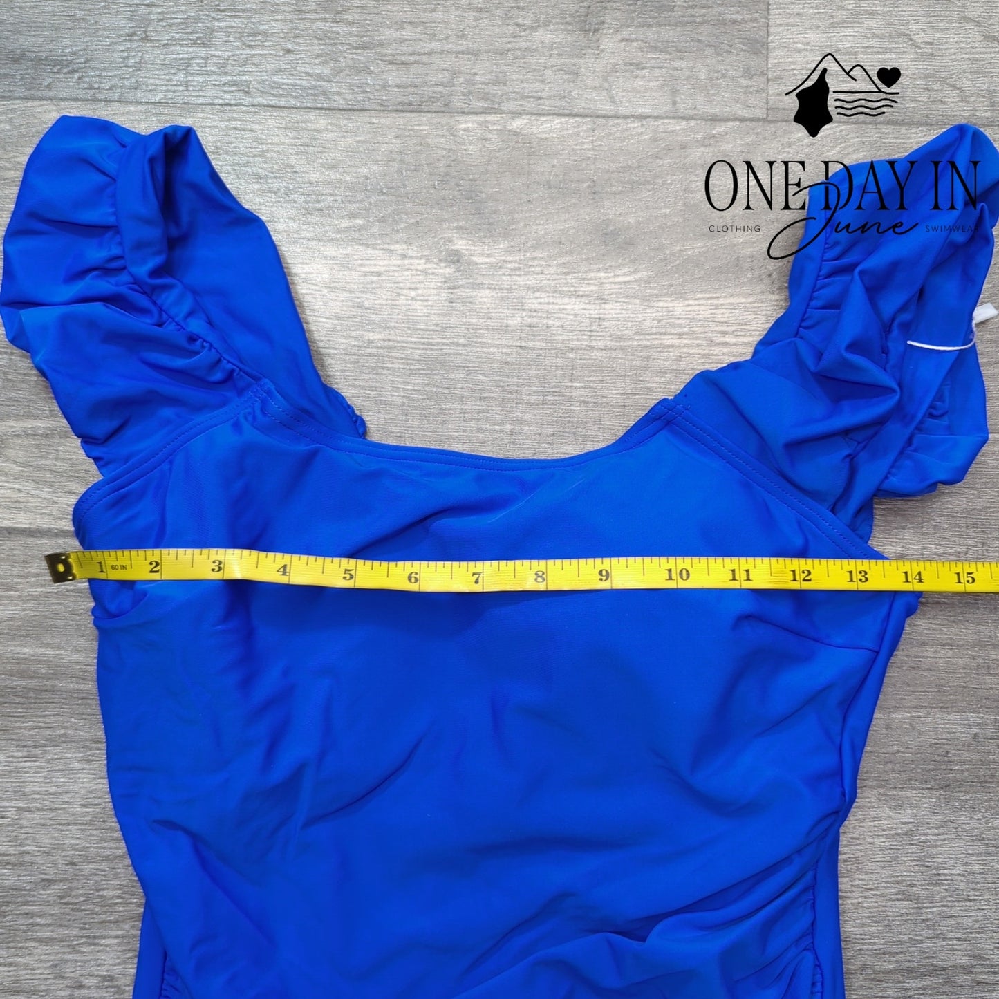 Eomenie Ruffle Shoulder One Piece Swimsuit Size M