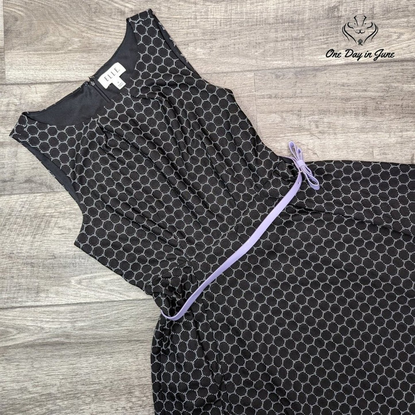 Elle Sleeveless Fit & Flare Dress with Belt Size M