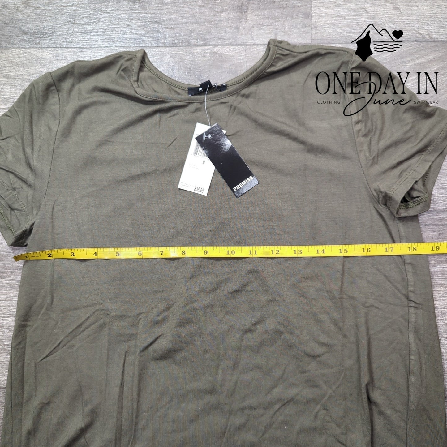 Premise Short Sleeve T Shirt Size M