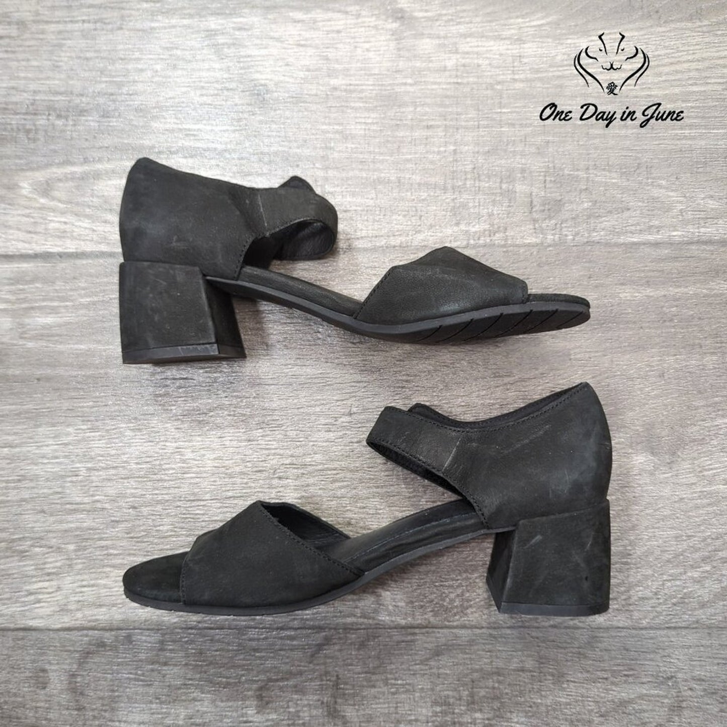 Eileen Fisher Block Heel Ankle Strap Heels Size 5.5