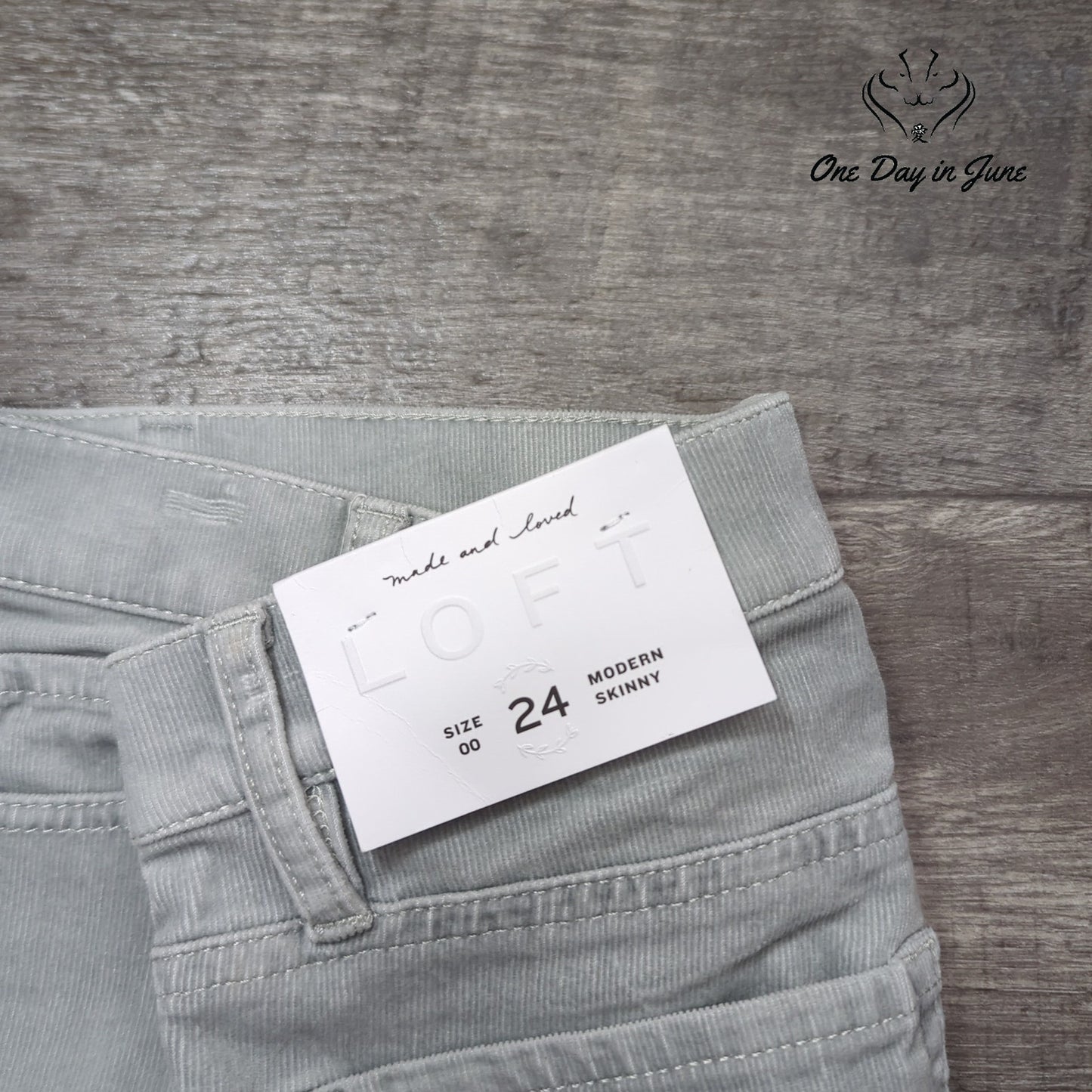 Loft Modern Skinny Corduroy Pants Size 24 (00)