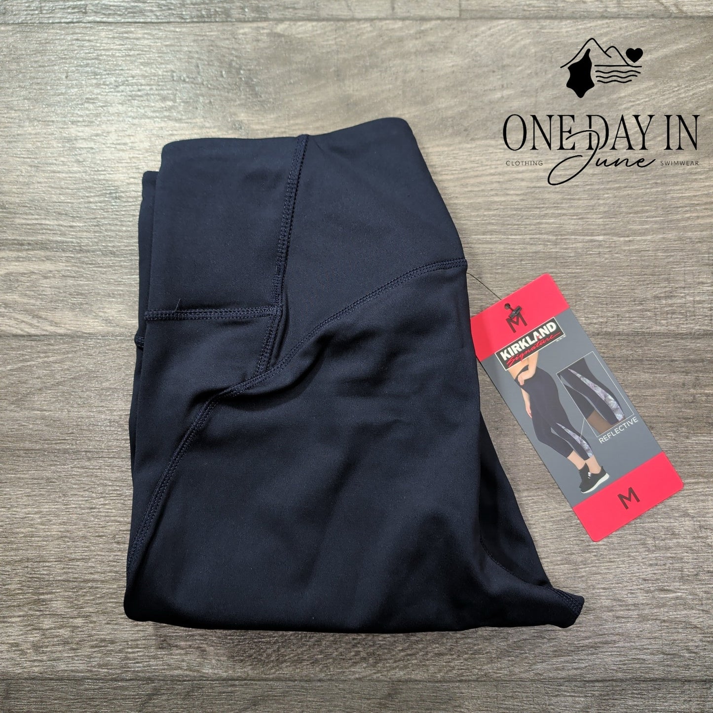 Kirkland Signature Reflective Crop Leggings Navy Blue 4 Way Stretch NWT Size M