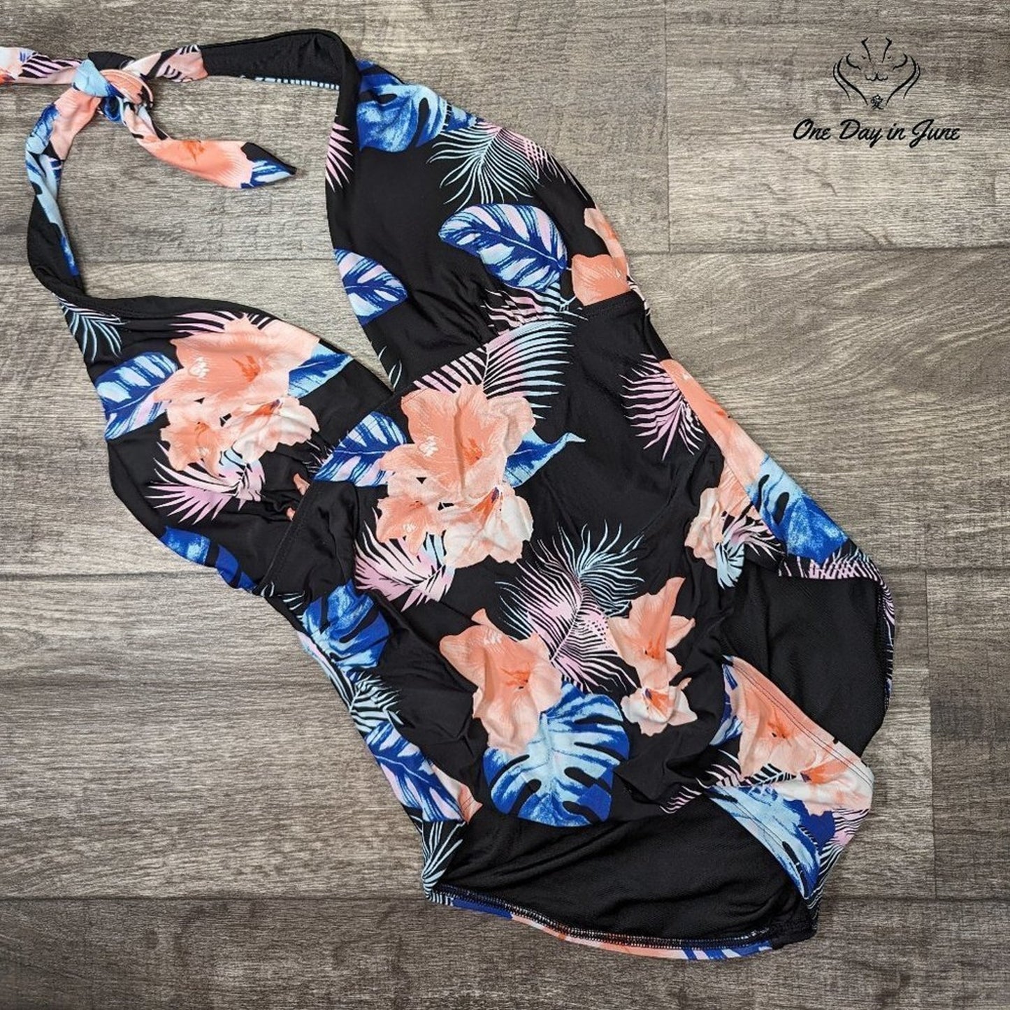 DKNY Deep V Halter One Piece Size L