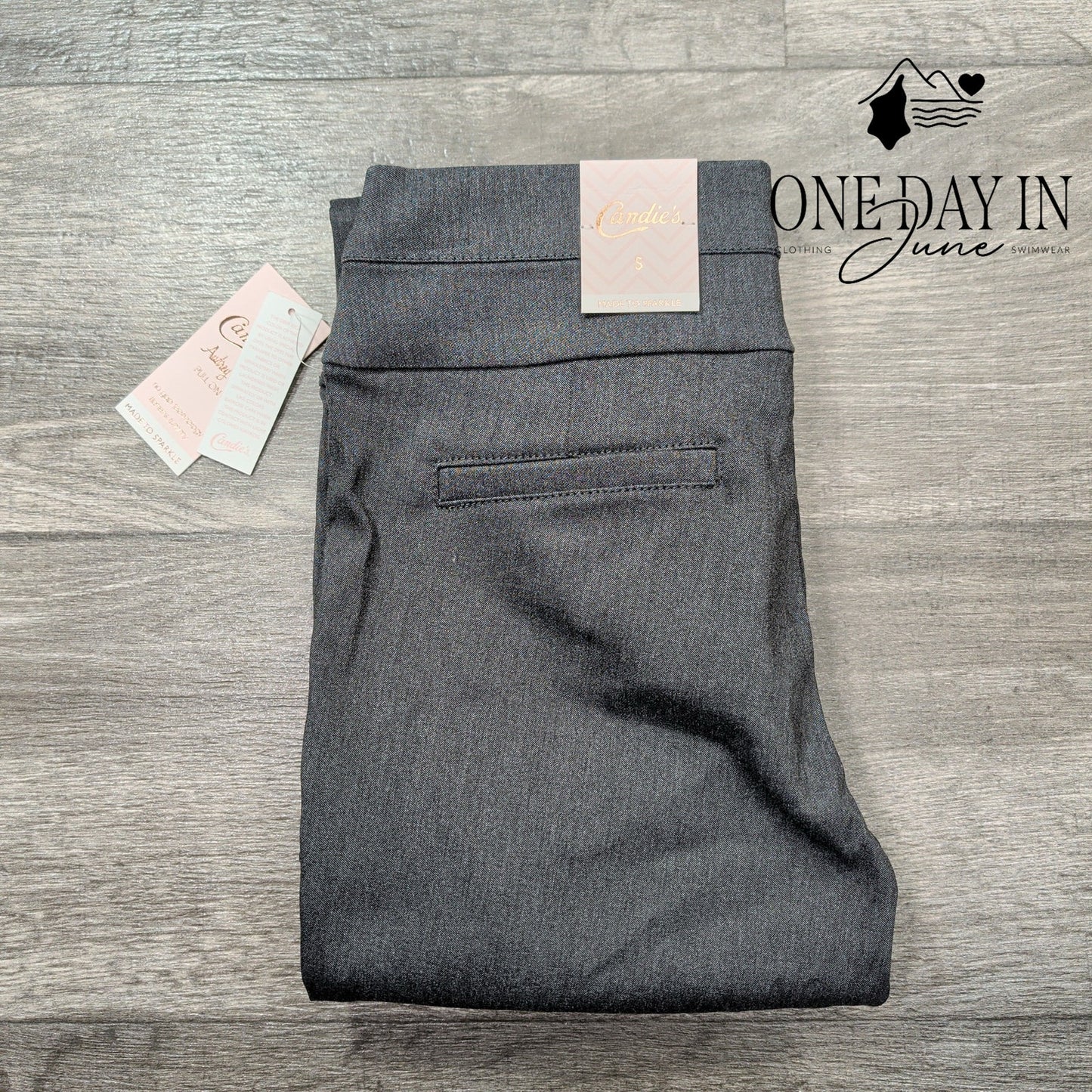 Candies Audrey Fit Pull On Pants Size S