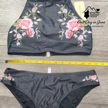 Ekouaer High Neck Halter Bikini Swimsuit Size M