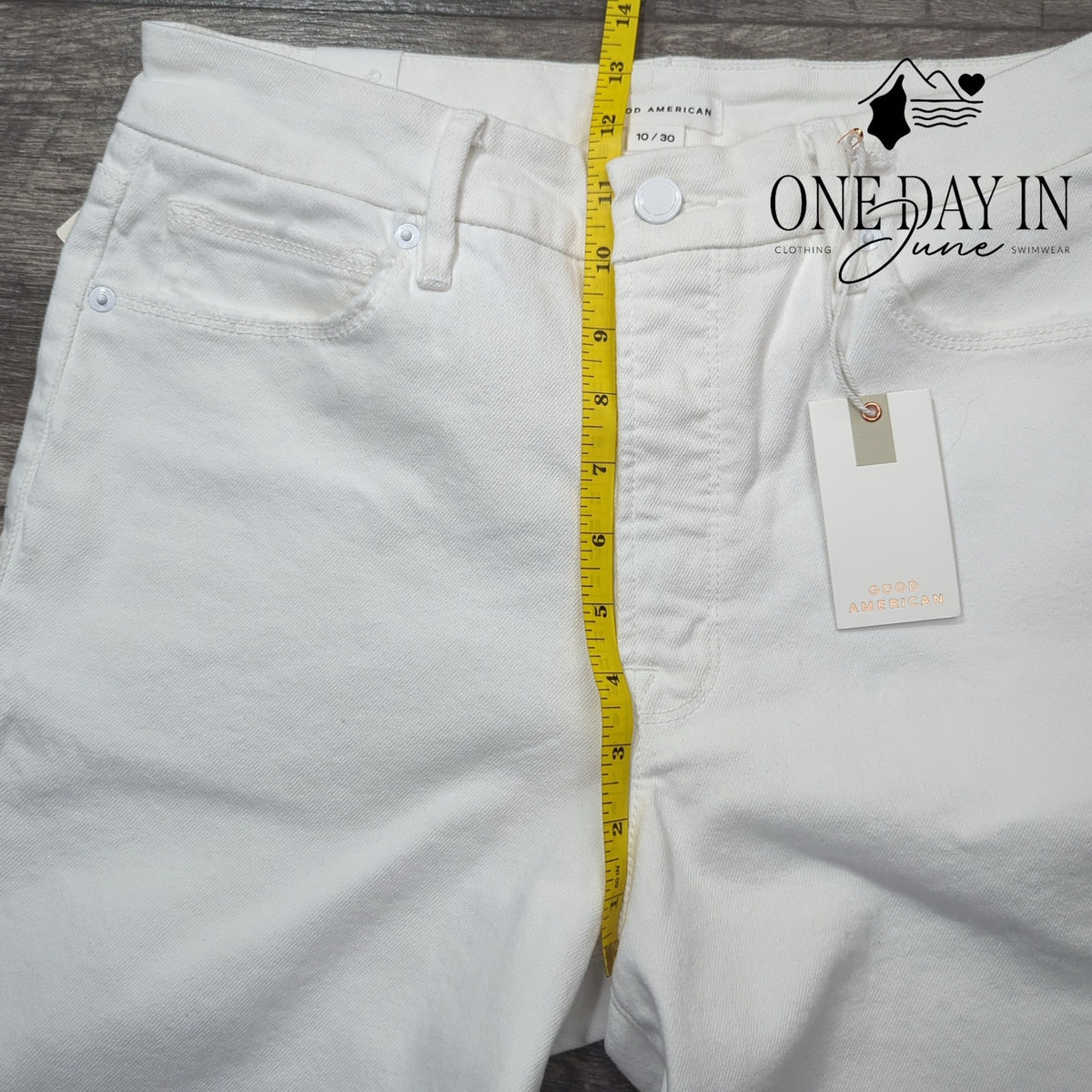 Good American Good Straight Raw Hem Jeans White NWT Size 10 (30)
