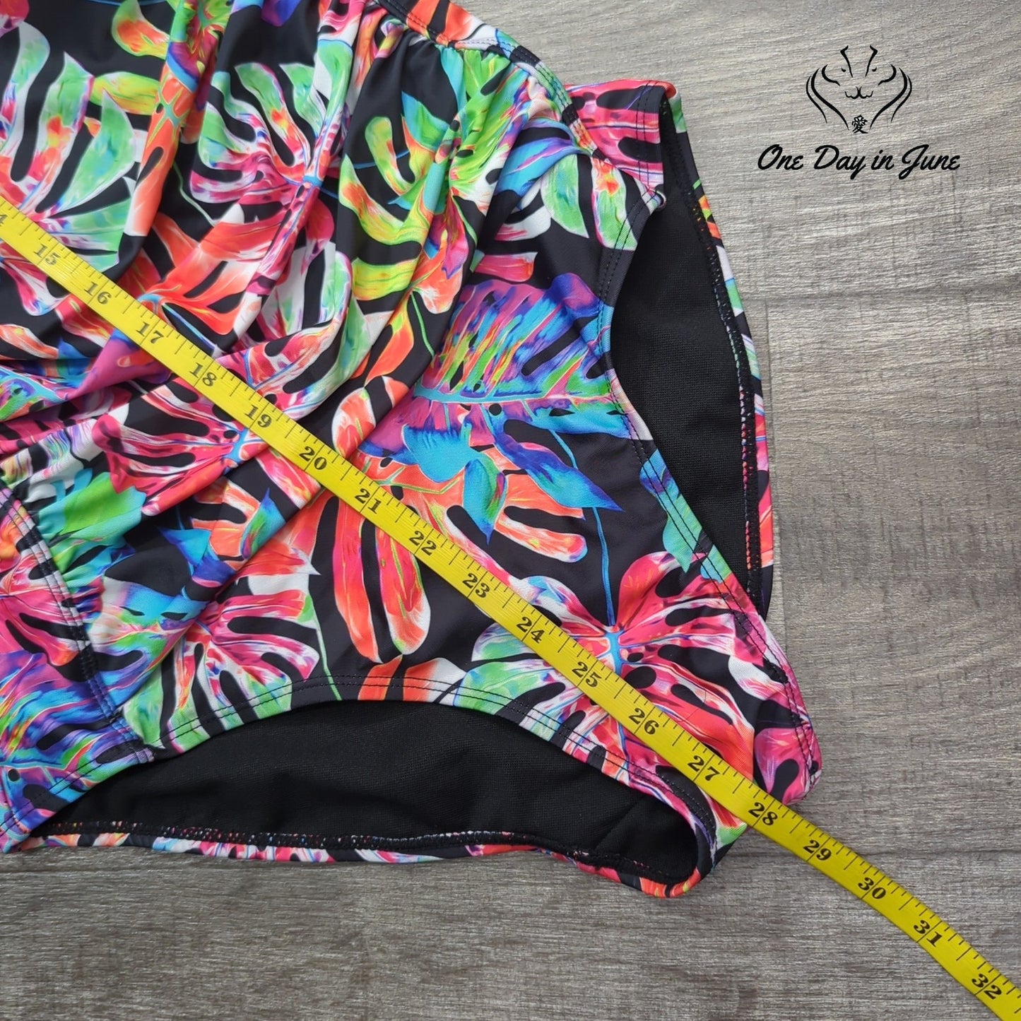 Nicole Miller Bandeau One Piece Swimsuit Size M