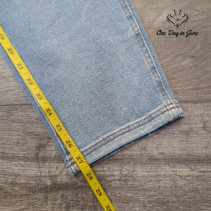 Arizona Jean Co. Juniors Hi Rise Cargo Style Jeans Size 7