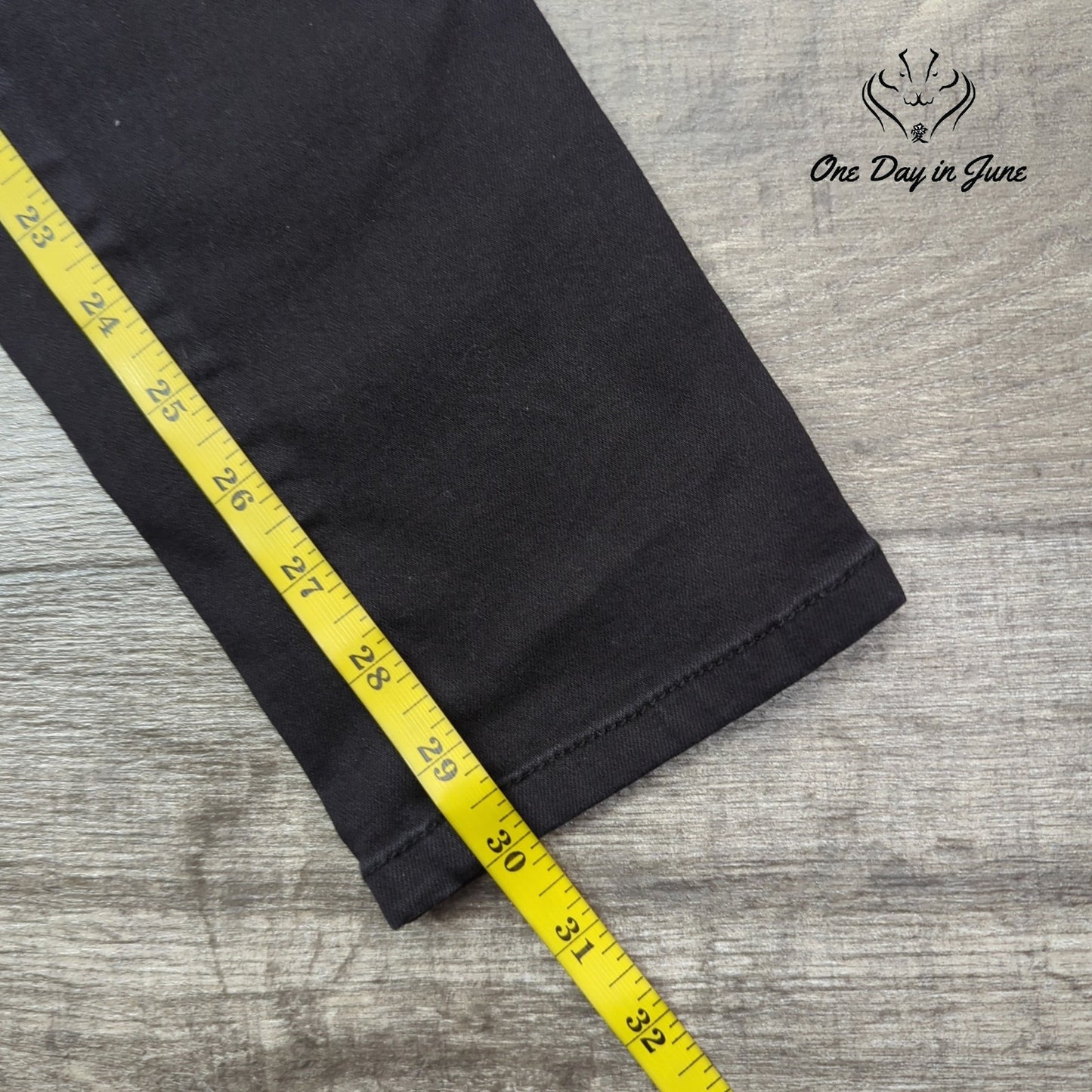 White House Black Market The Jegging Jeans Size 8