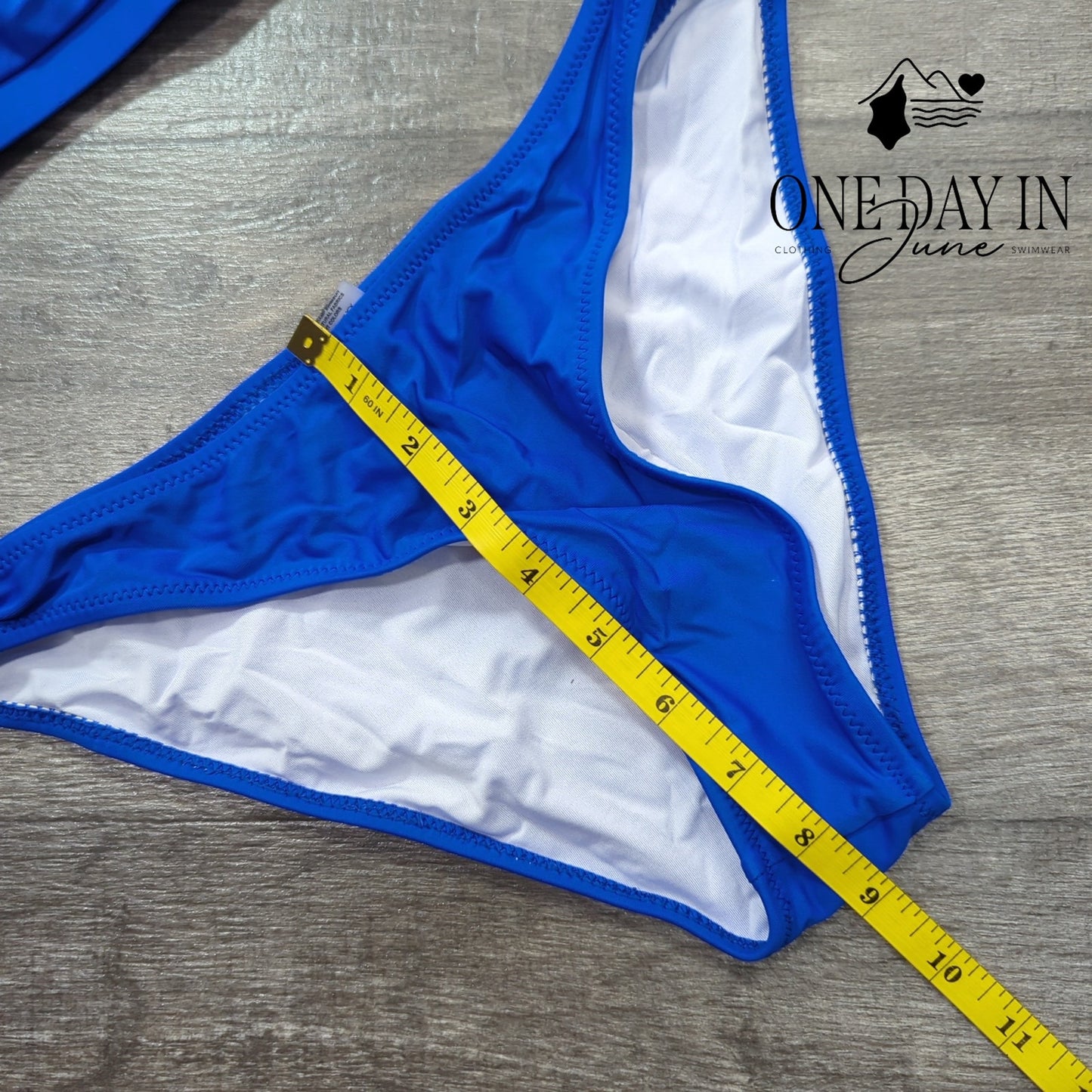 CharmLeaks Crop Bikini Swimsuit Size M