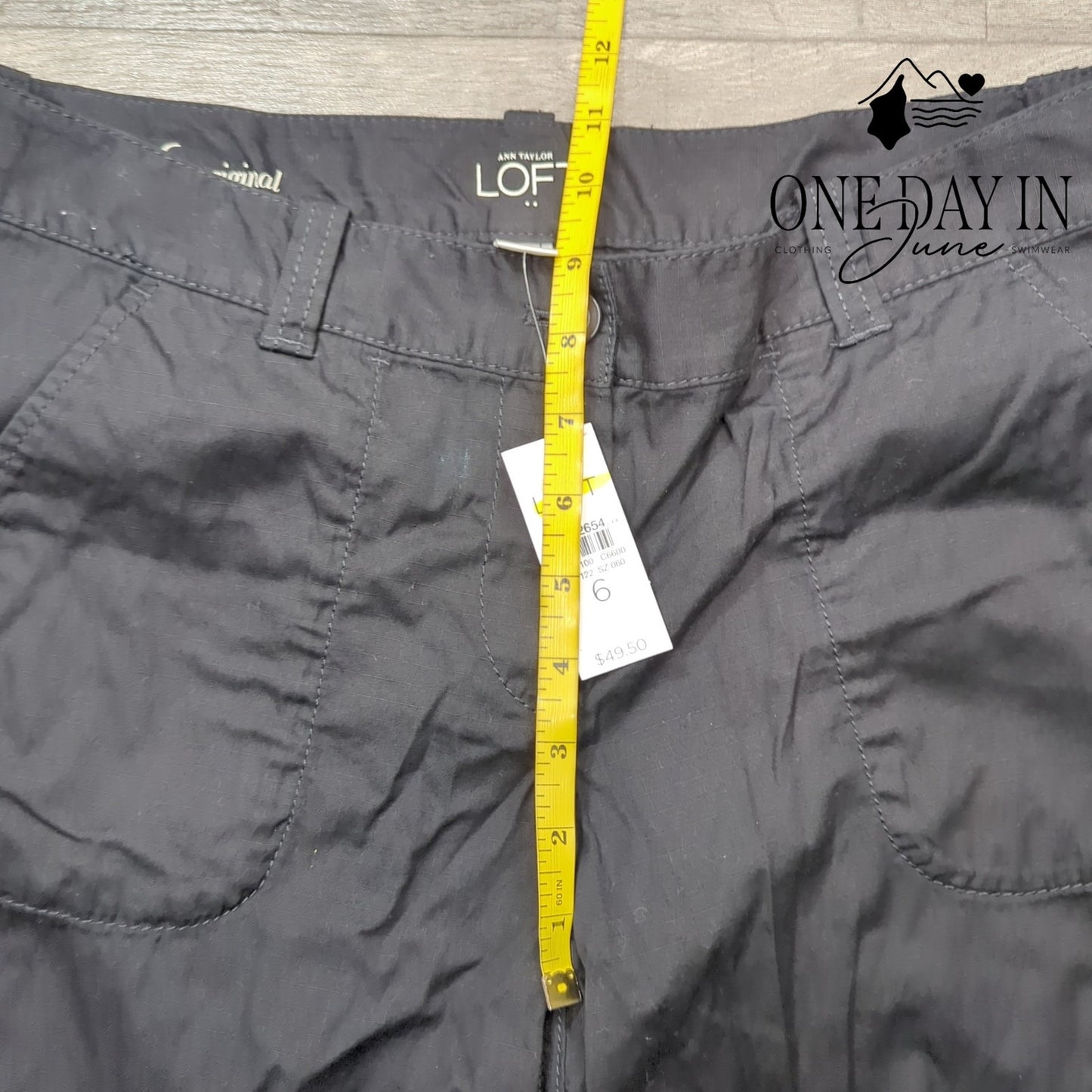 Loft The Original Cropped Cargo Pants Size 6