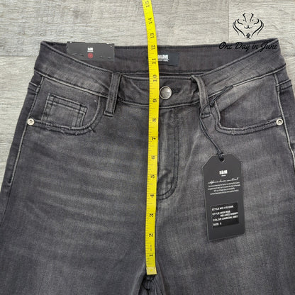 I&M Juniors Black Label High Rise Relaxed Skinny Jeans Size 5