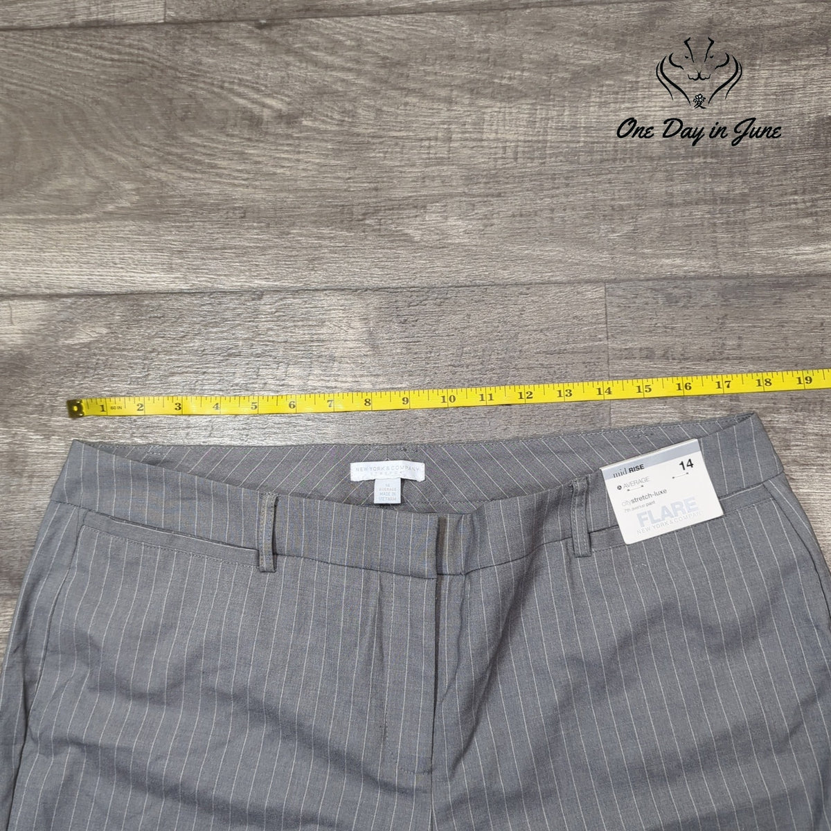 New York & Company City Stretch Luxe Flare Pants Gray Pinstripe NWT Size 14