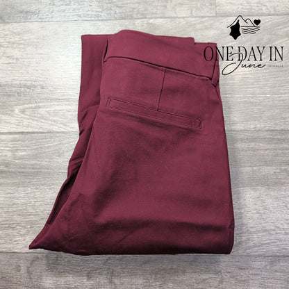Old Navy High Rise Pixie Skinny Pants Burgundy NWT Secret Smooth Size 12