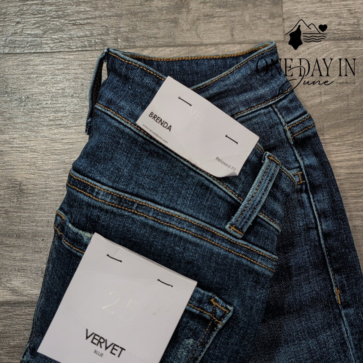 Vervet Brenda Relaxed Fit Jeans Size 0 (25)