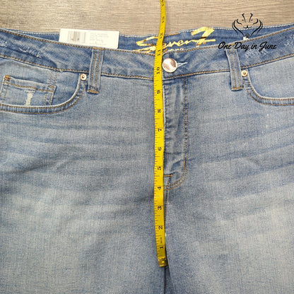 Seven7 5" Inseam Weekend Shorts Size 16