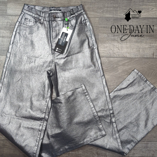 Vibrant Juniors Wide Leg Jeans Size 5