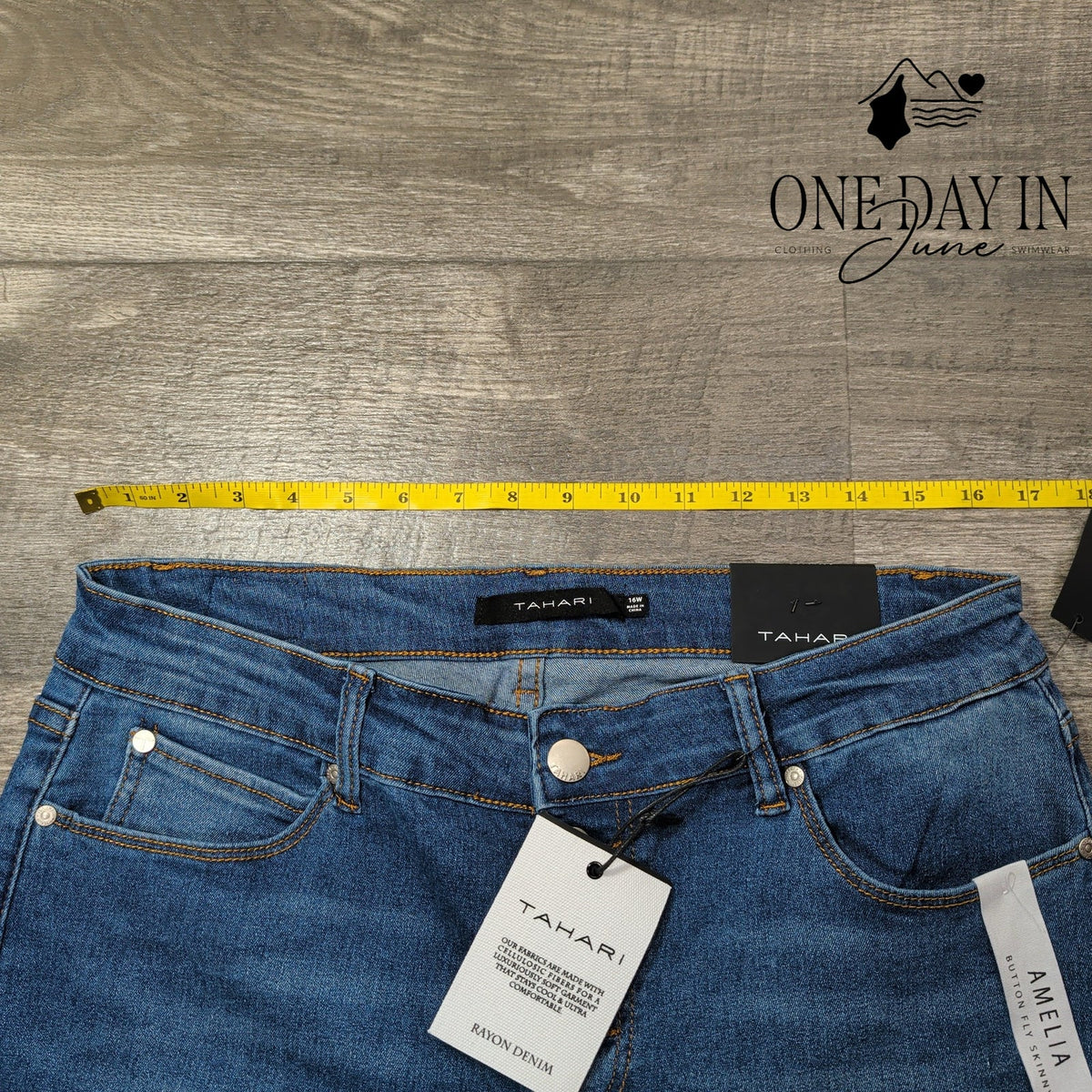 Tahari Amelia Rayon Denim Button Fly Skinny Jeans Blue NWT Size 16W