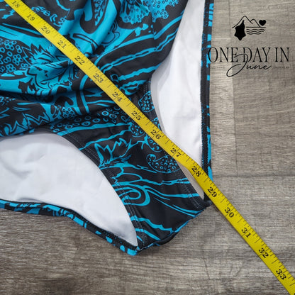 Smismivo Twist Front One Piece Swimsuit Size L