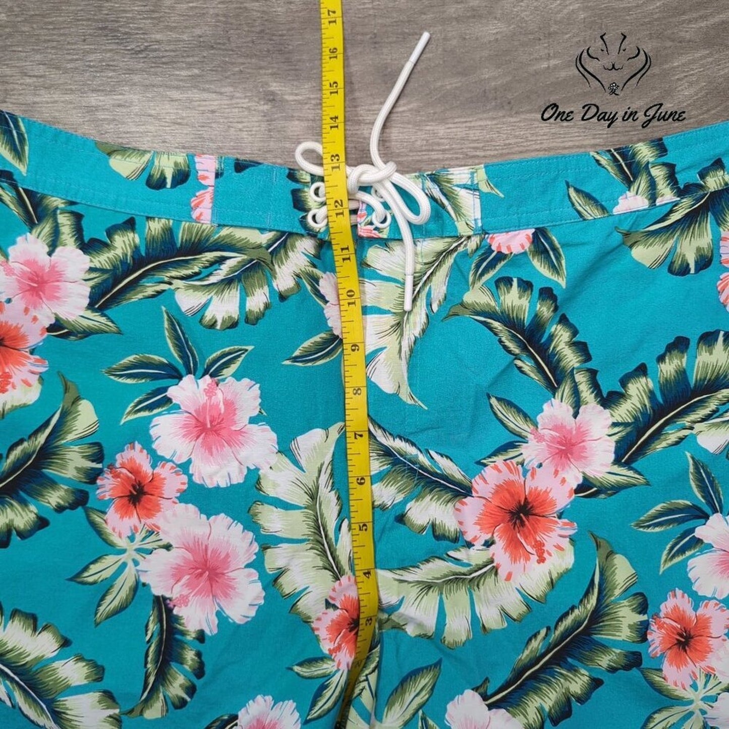 28 Palms Tropical Board Shorts Size 36