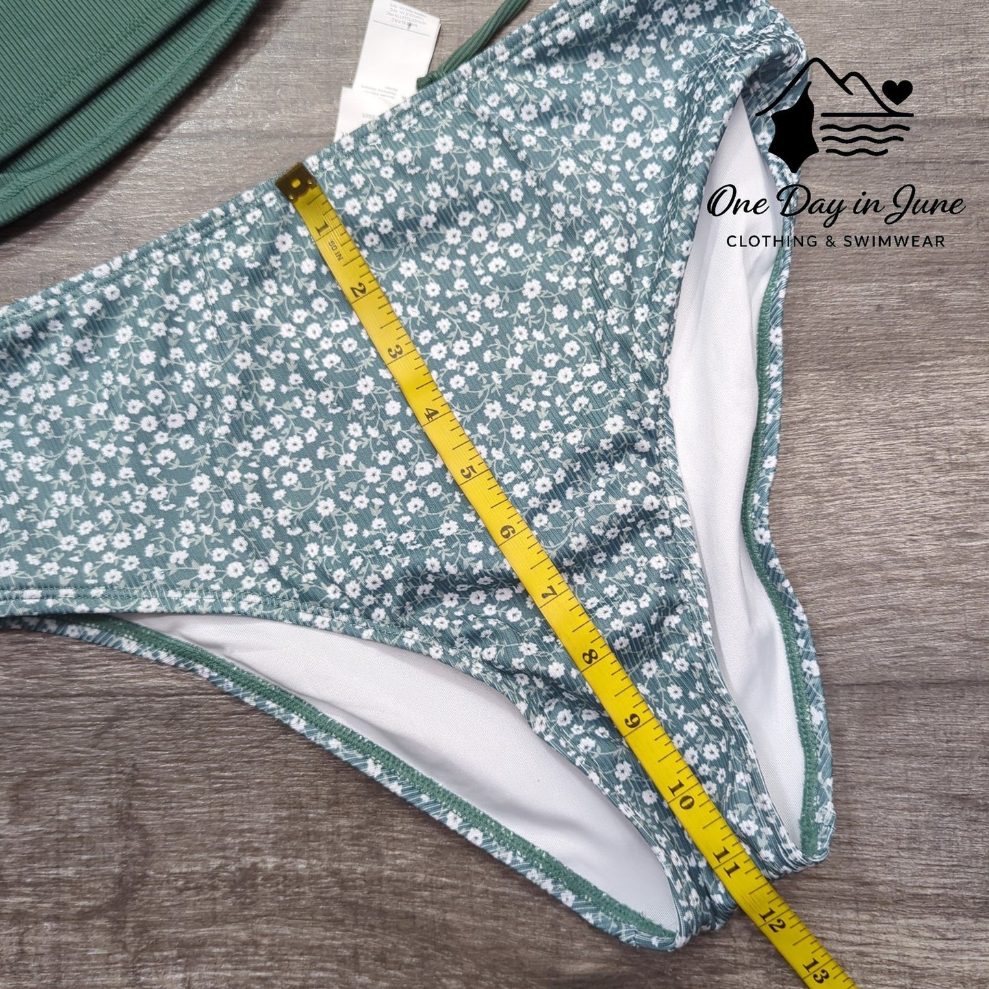 Cupshe Ribbed Ruched Bikini Swimsuit Size S