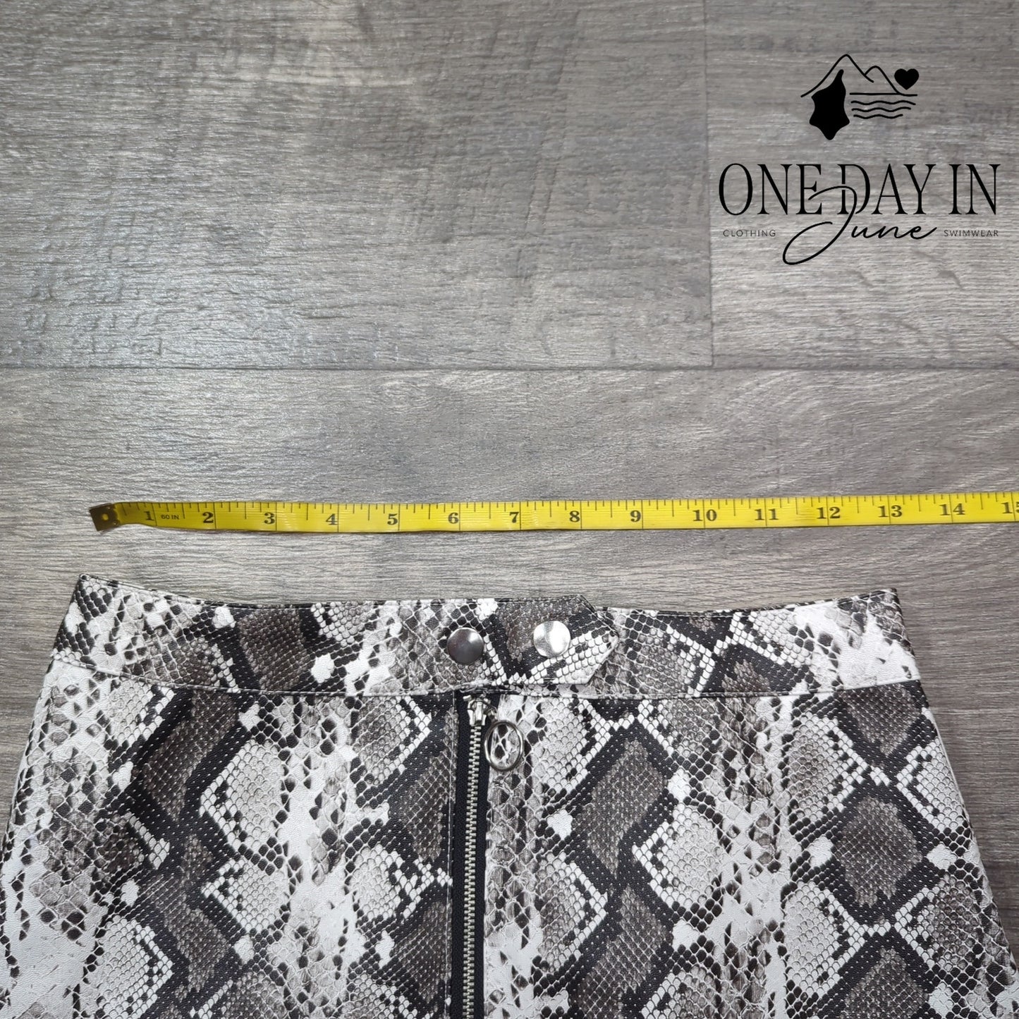 Blashe Snake Print Faux Leather Mini Skirt Size S