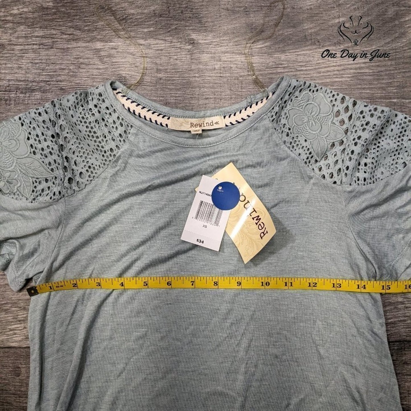 Rewind Crochet Shoulder T Shirt Top Size XS