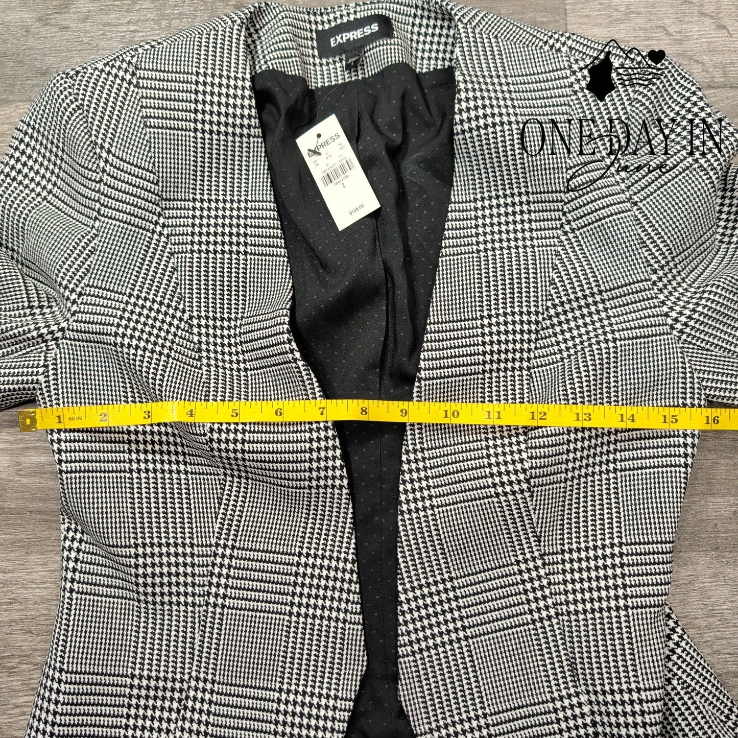 Express Buttonless Blazer Size 2