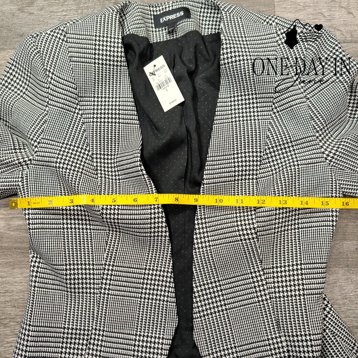 Express Black White Plaid Houndstooth Open Front Blazer NWT Size 2