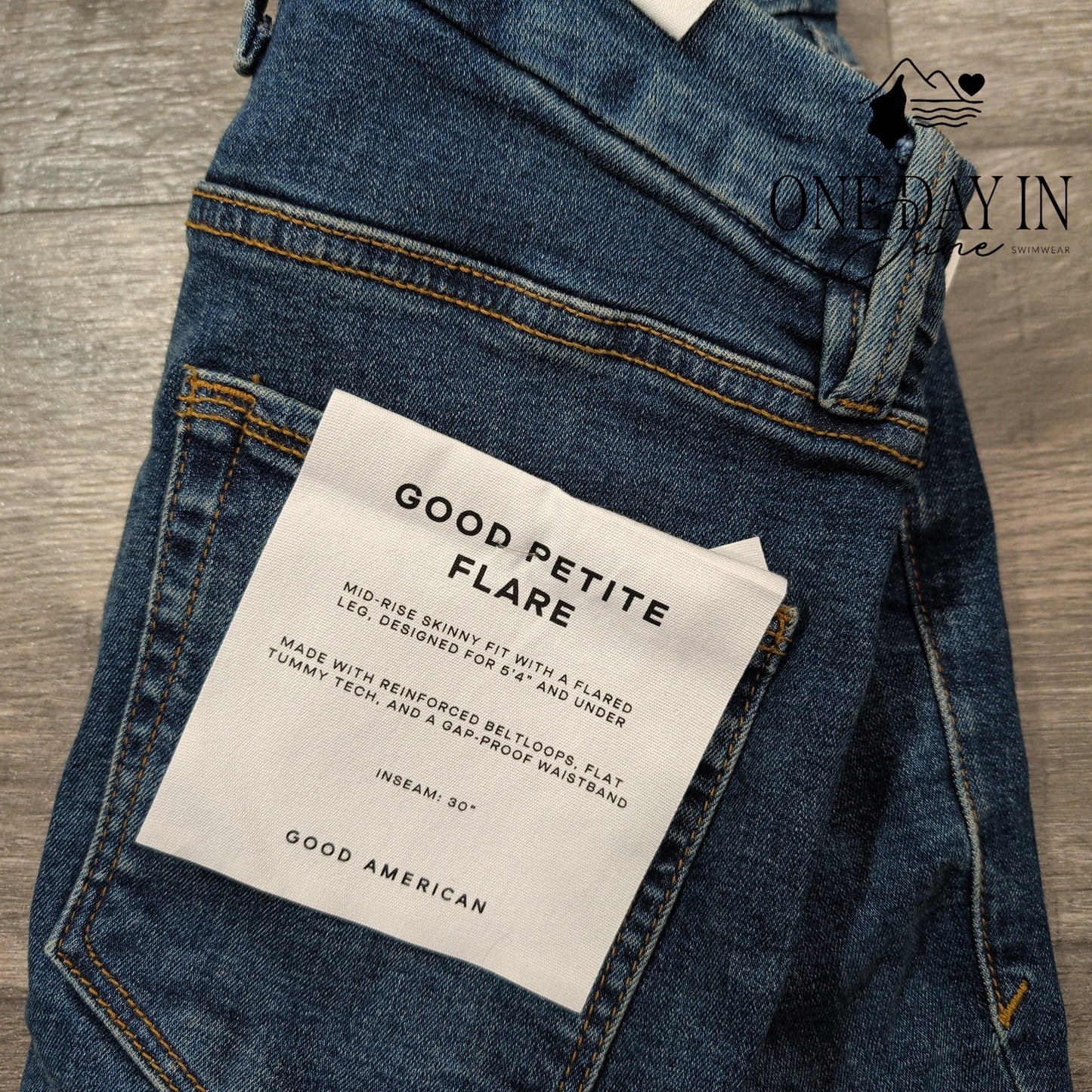 Good American Good Petite Flare Jeans Size 8 (29)