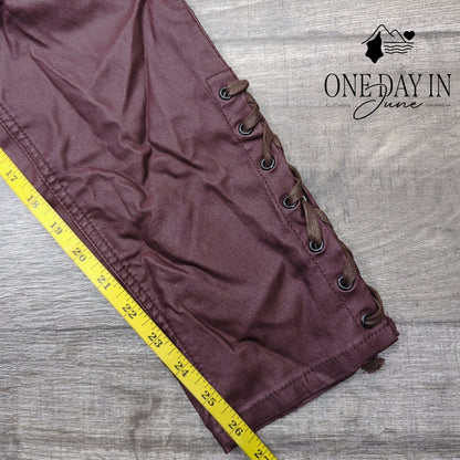 1822 Denim Coated Skinny Jeggings Burgundy Lace Up Ankle Pants Size 10