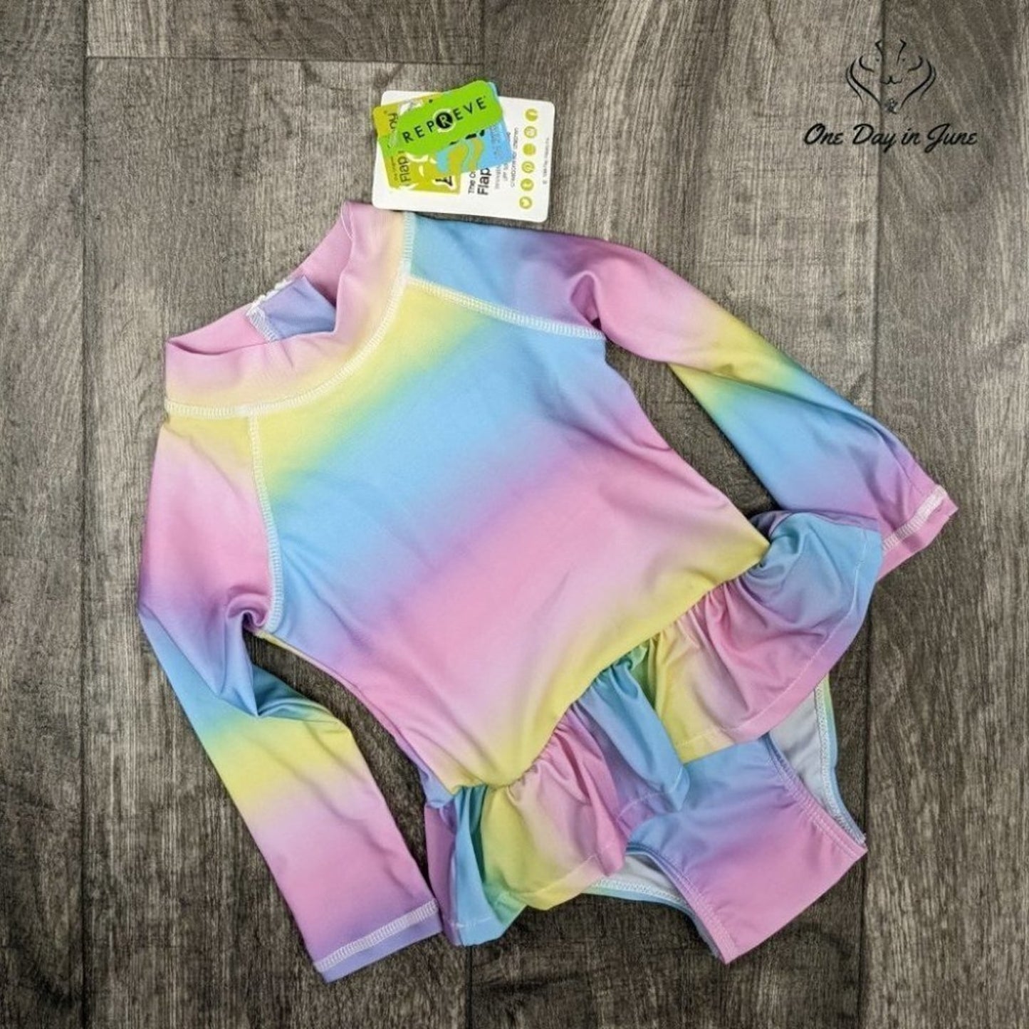 FlapHappy Ruffle Rash Guard One Piece Size 24M