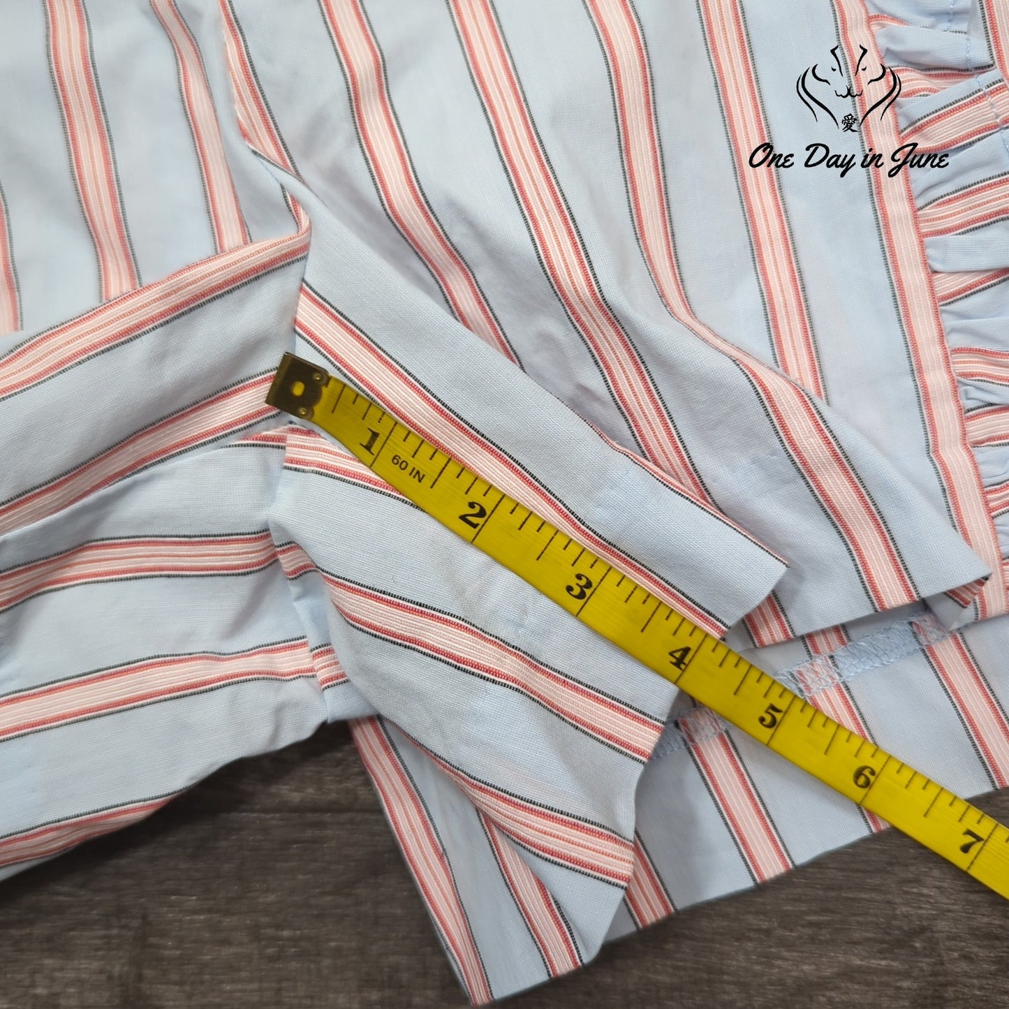 Loft Ruffle Front Shorts Size 10