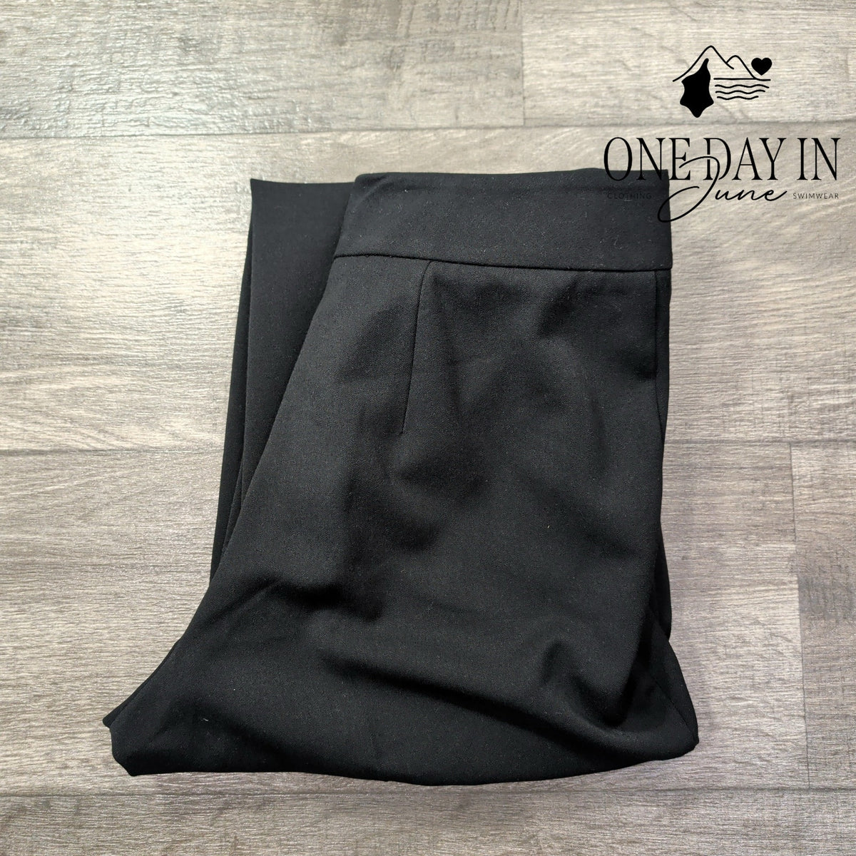 Worthington Audrey Fit Dress Pants Short Black Stretch NWT Size 10 Short