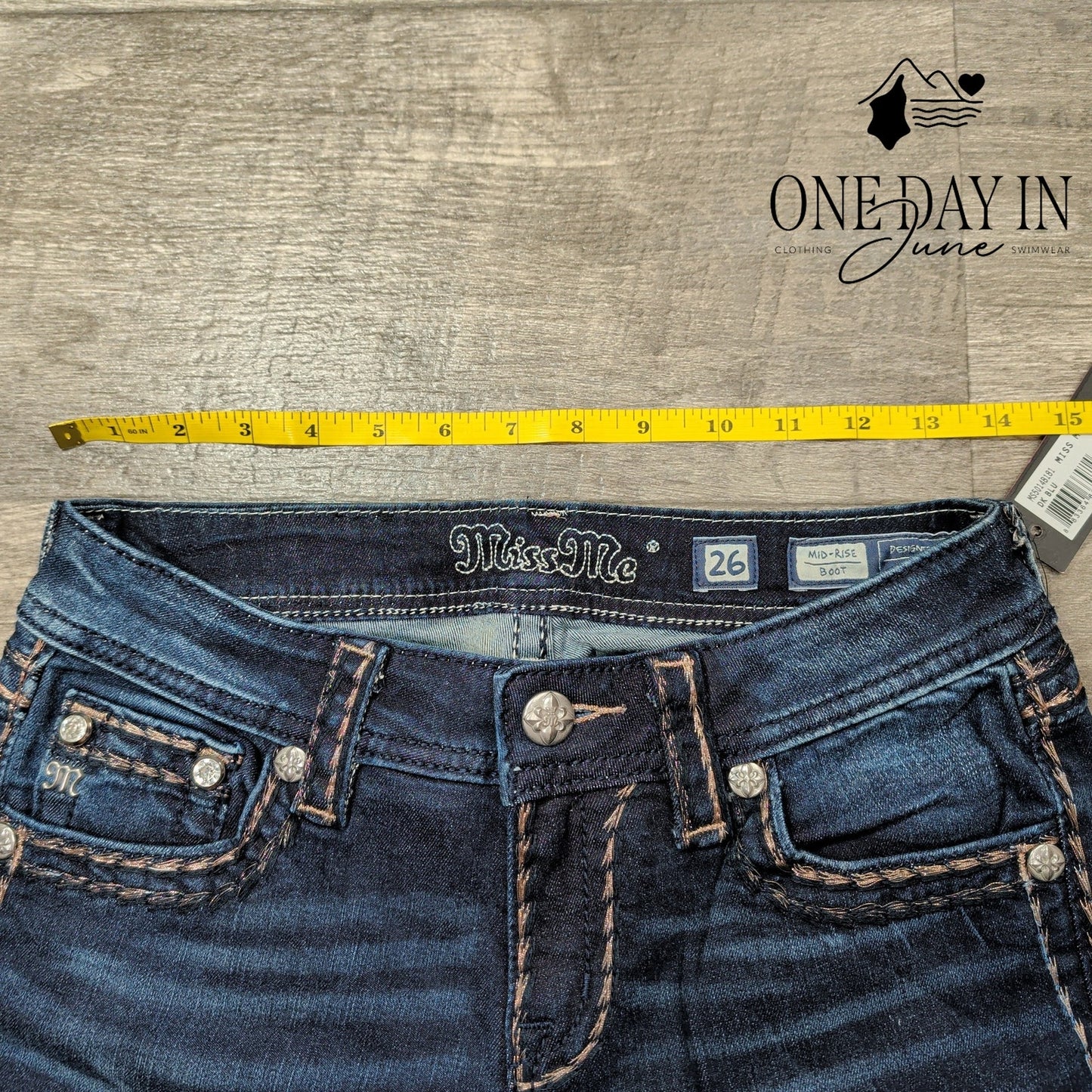 Miss Me Mid Rise Bootcut Jeans Size 2T (26)