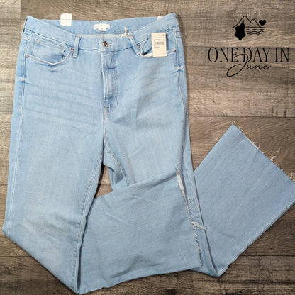 Good American Good Legs Flare Jeans Light Wash Raw Hem NWT Size 16