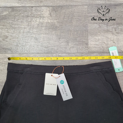 Skies Are Blue Berenice Scallop Hem Pencil Skirt Black NWT Size L