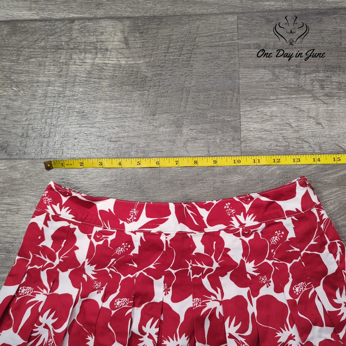 Talbots Petite Hibiscus Floral Pleated Skirt Red White Cotton Size 2P