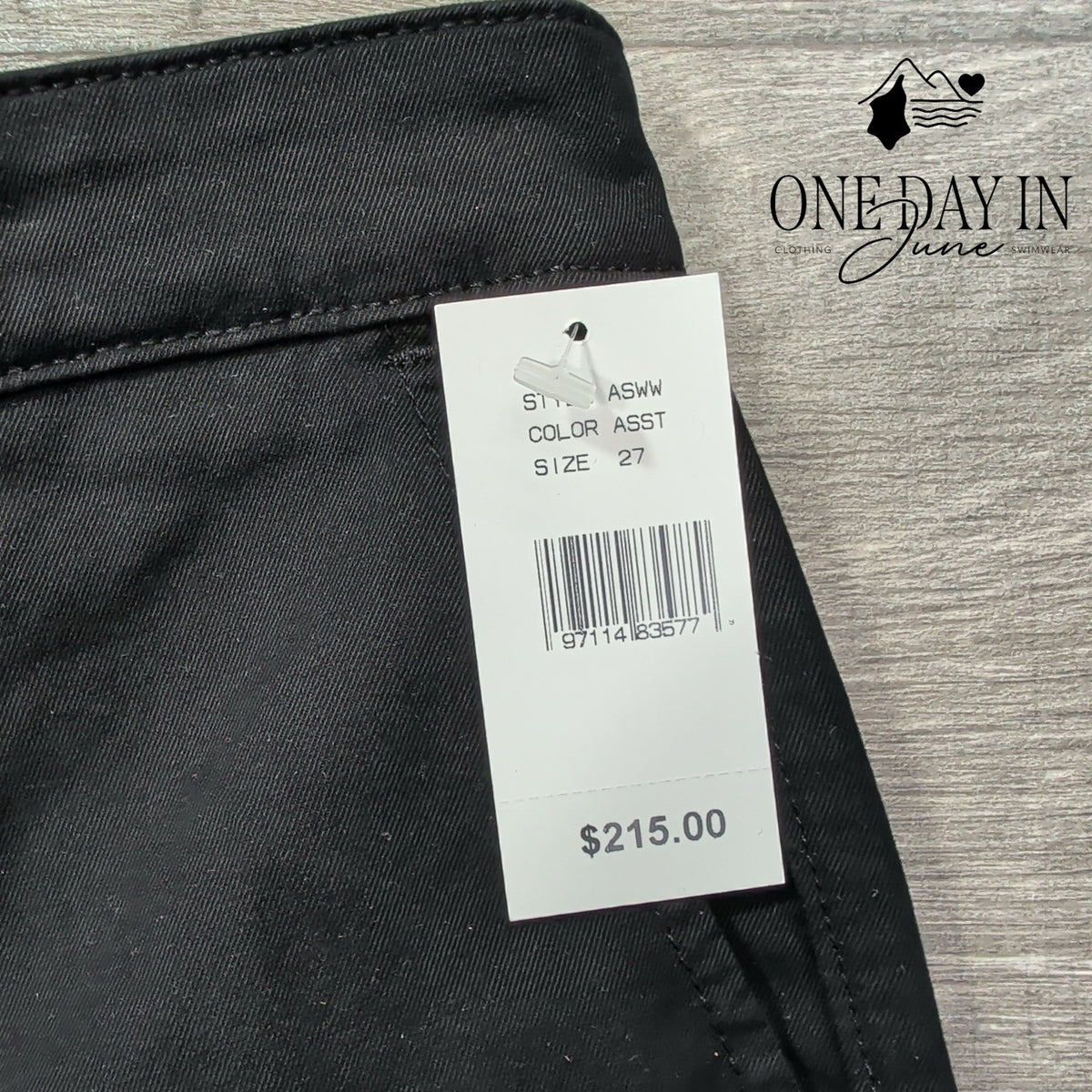 AG Adriano Goldschmied The Layla Cropped Flare Trouser Pants Black NWT Size 4