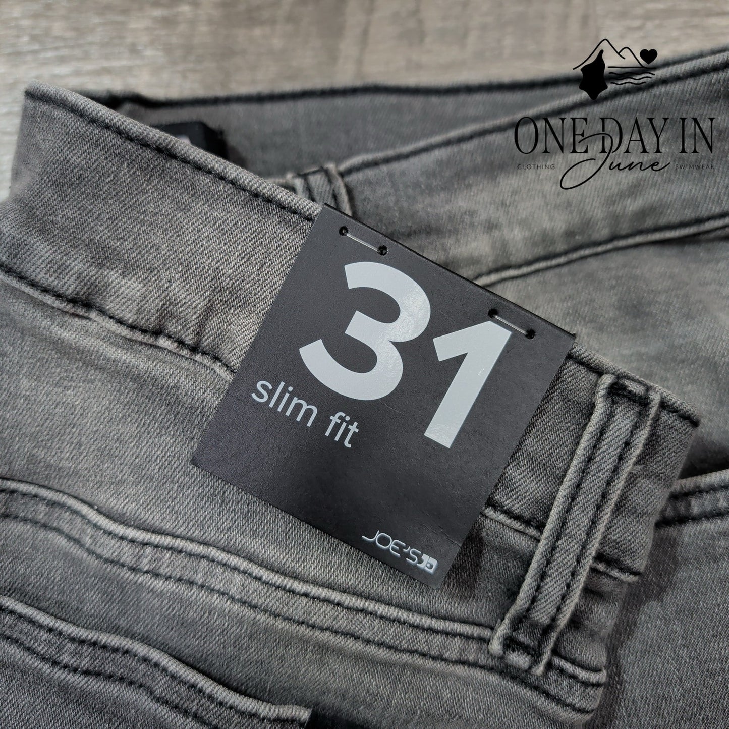 Joe's Jeans Slim Fit Jeans Size 31X32
