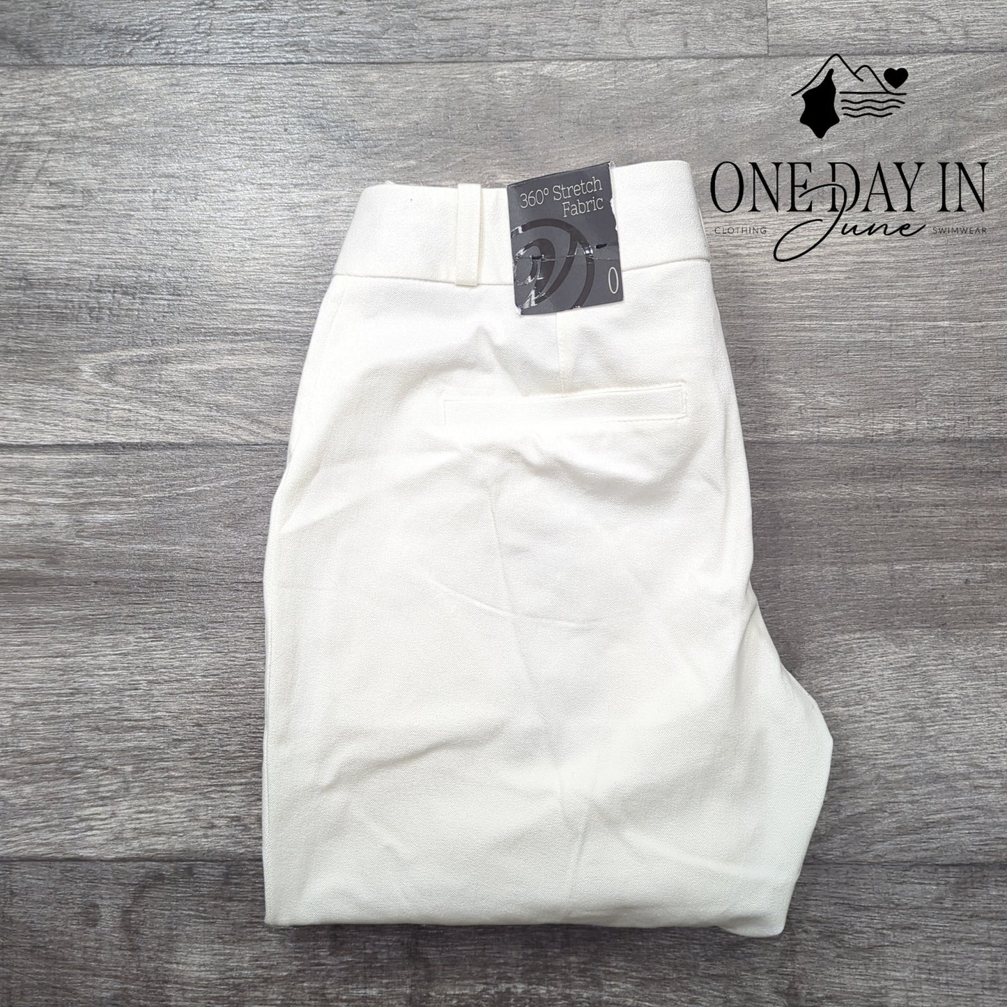 Versona Modern Ankle Pants Size 0