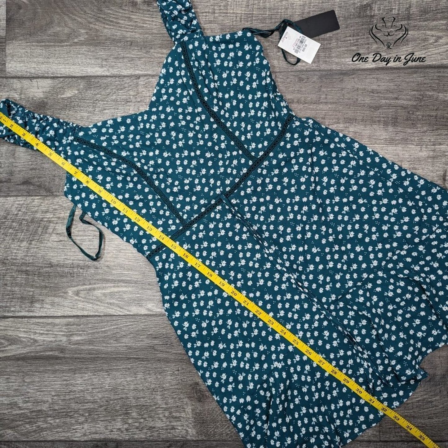 City Triangles Fit & Flare Lined Dress Size M