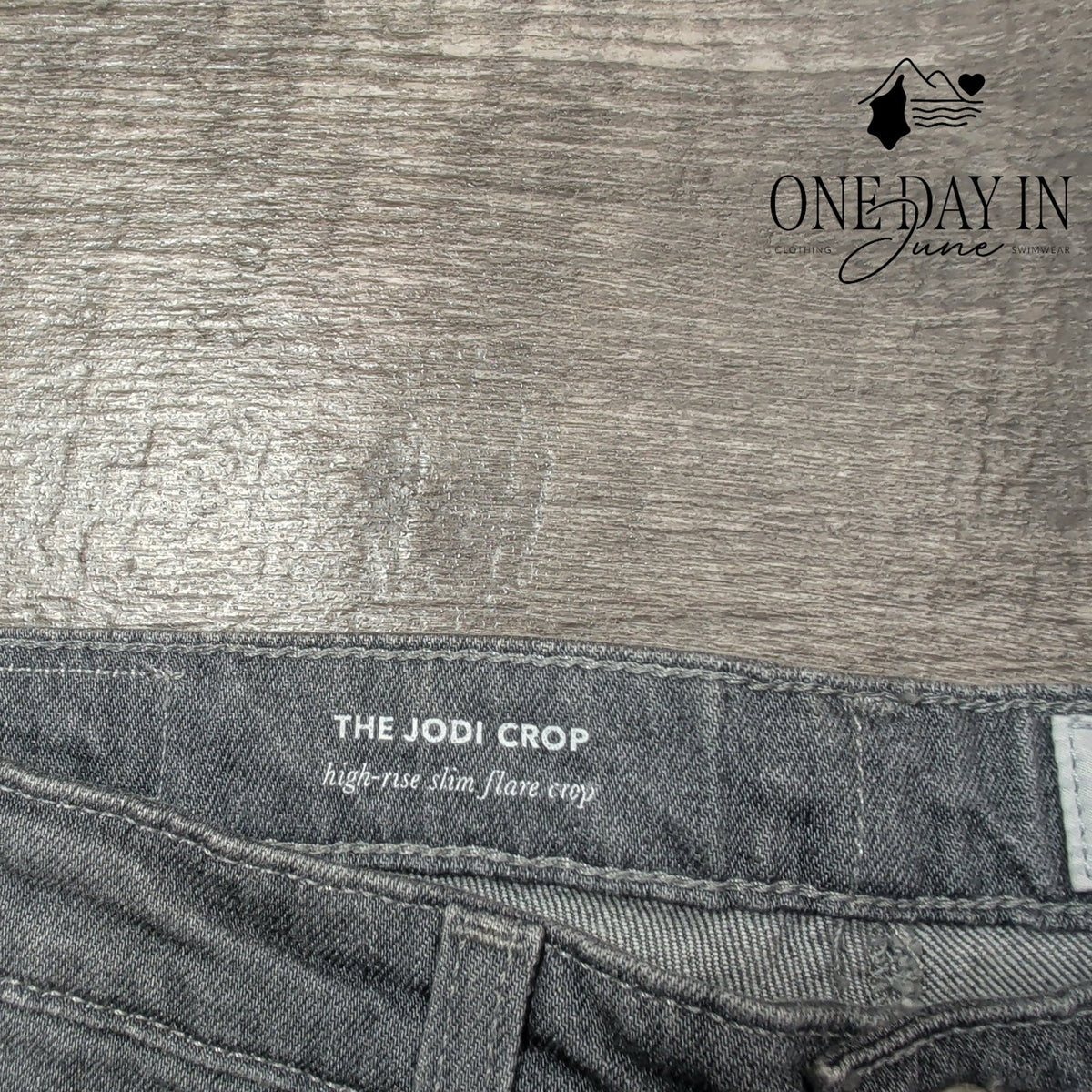 AG Adriano Goldschmied Jodi Crop High Rise Slim Flare Jeans Gray NWT Size 4 (27)