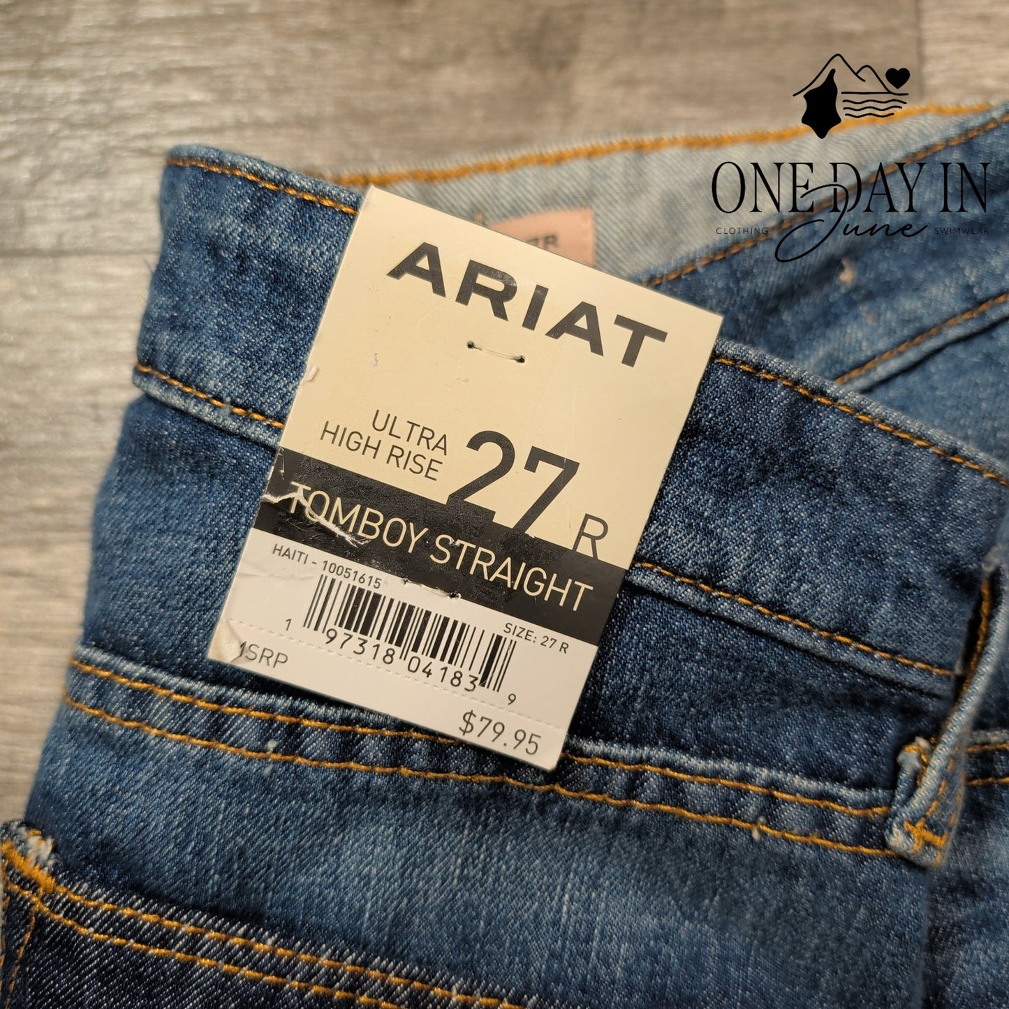 Ariat Ultra High Rise Tomboy Straight Distressed Jeans Size 4 (27)