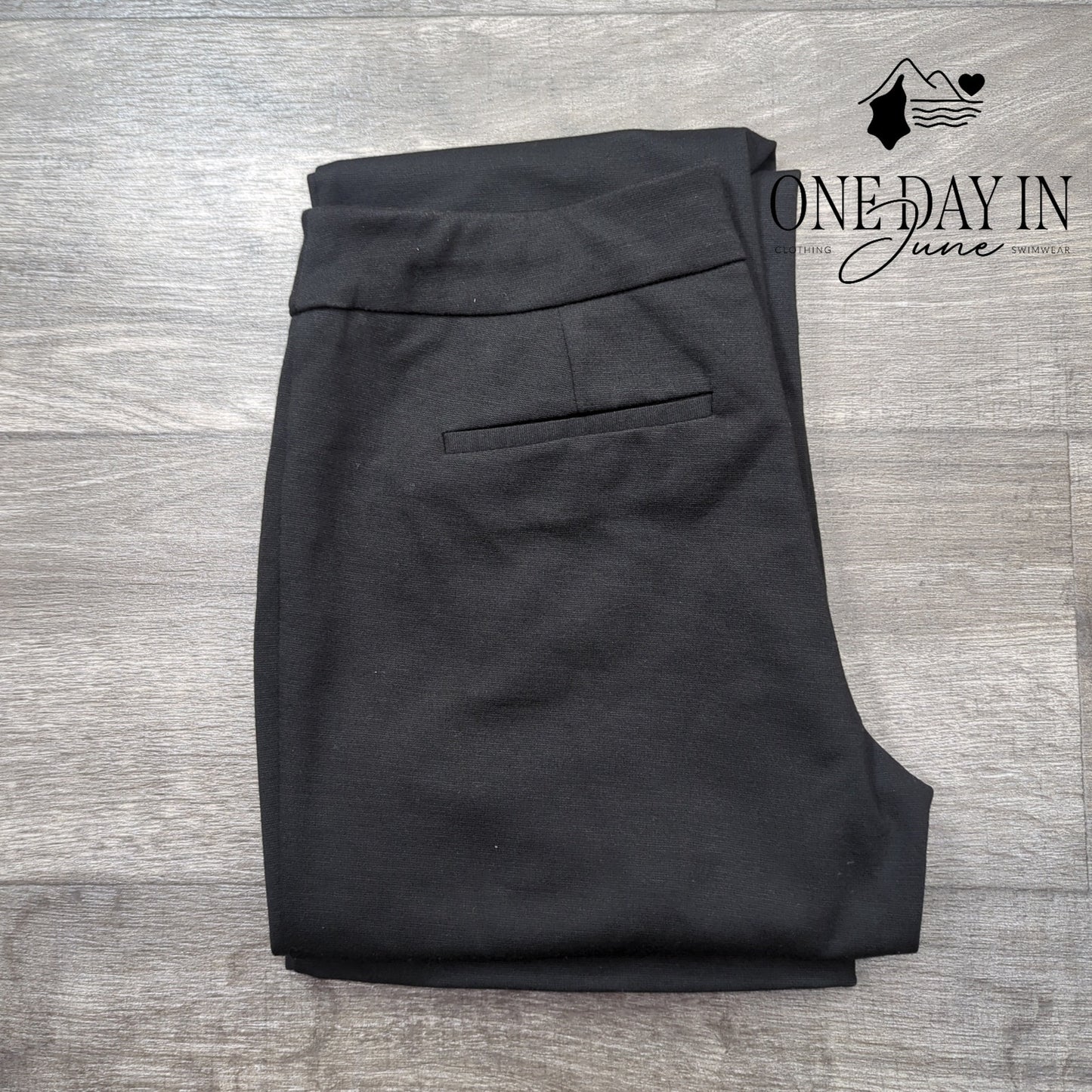 New York & Company 7th Avenue Boot Cut Pull On Stretch Pants Size S