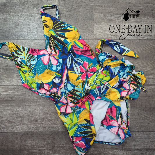 Tempt Me Tropical Skirted One Piece Swimsuit Size M