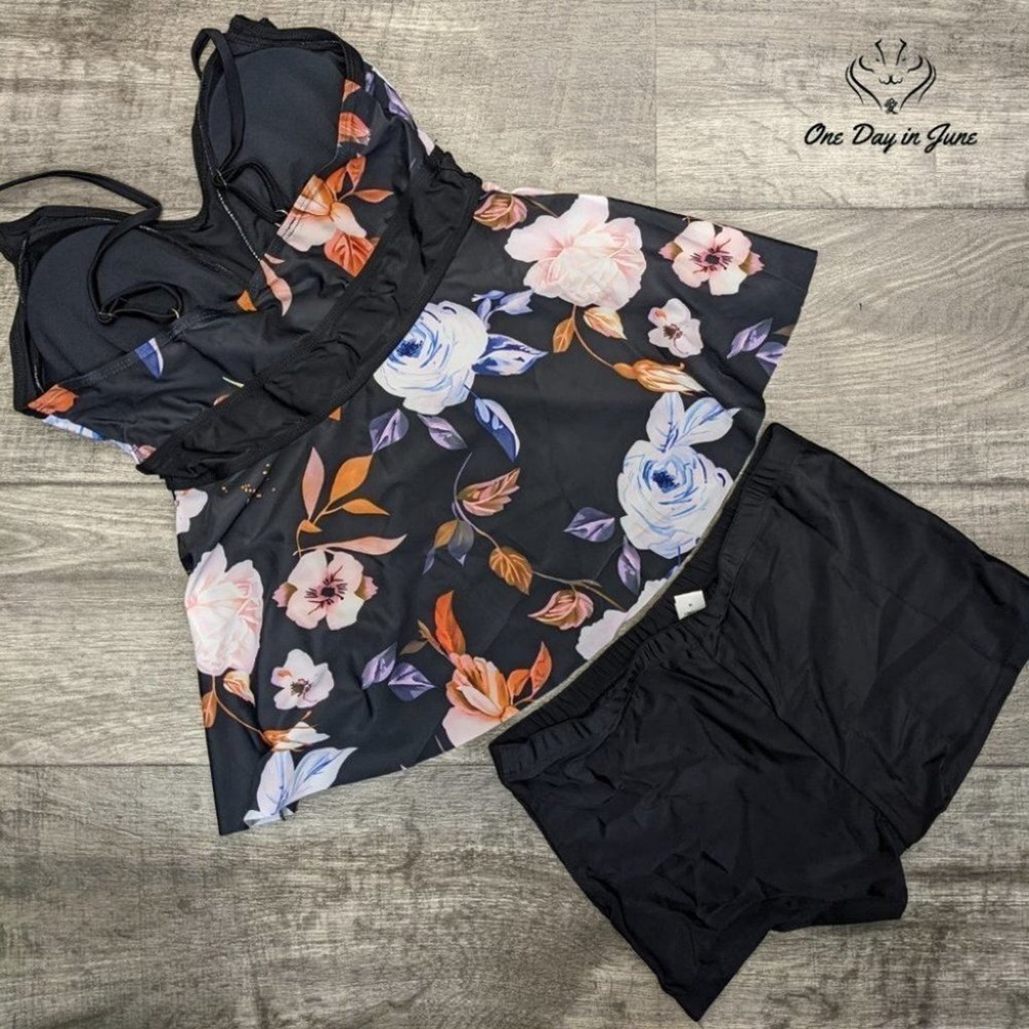 Peddney Floral Boyshort Tankini Swimsuit Size M