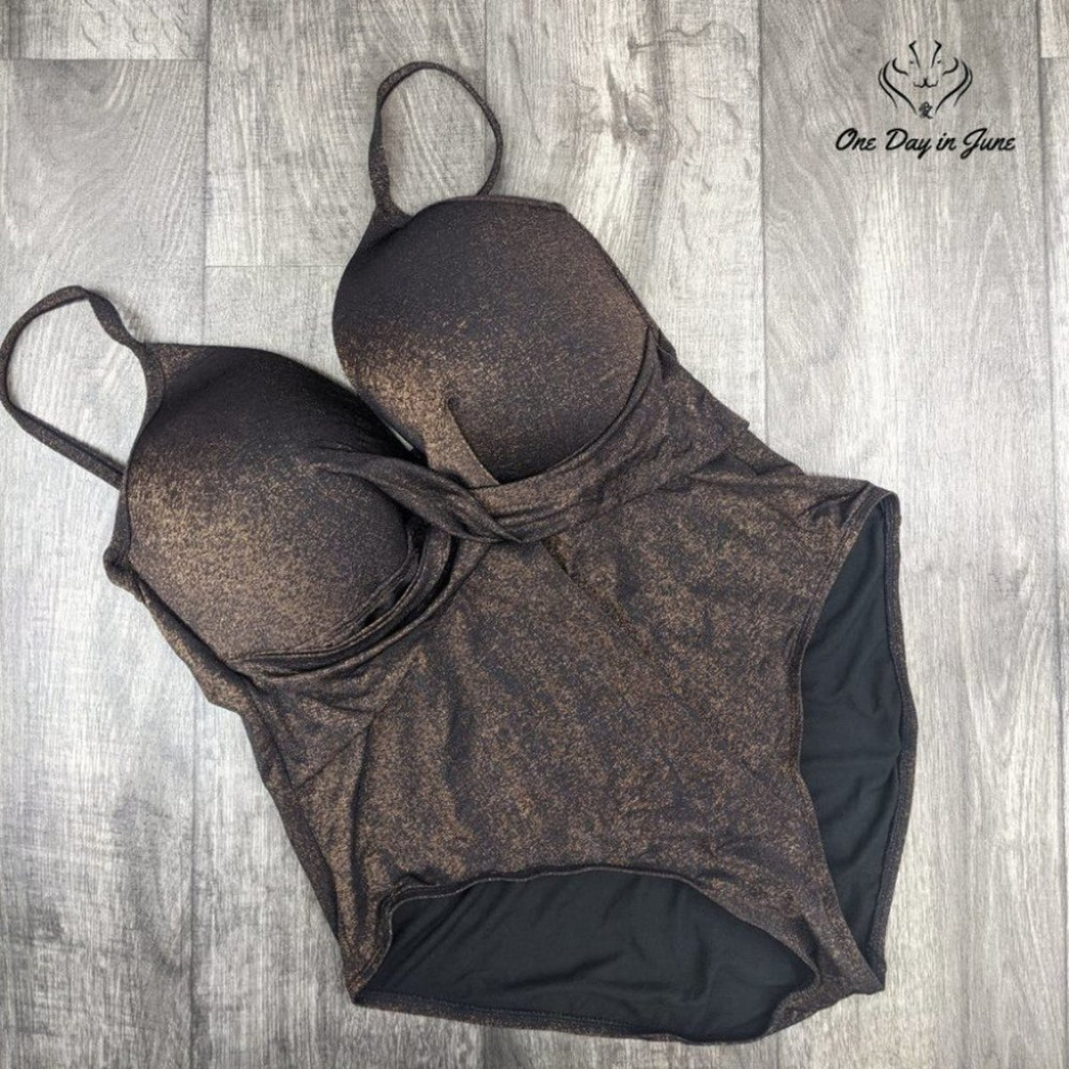 Kenneth Cole Push Up Mio One Piece Swimsuit Bronze Metallic NWT Size 3X